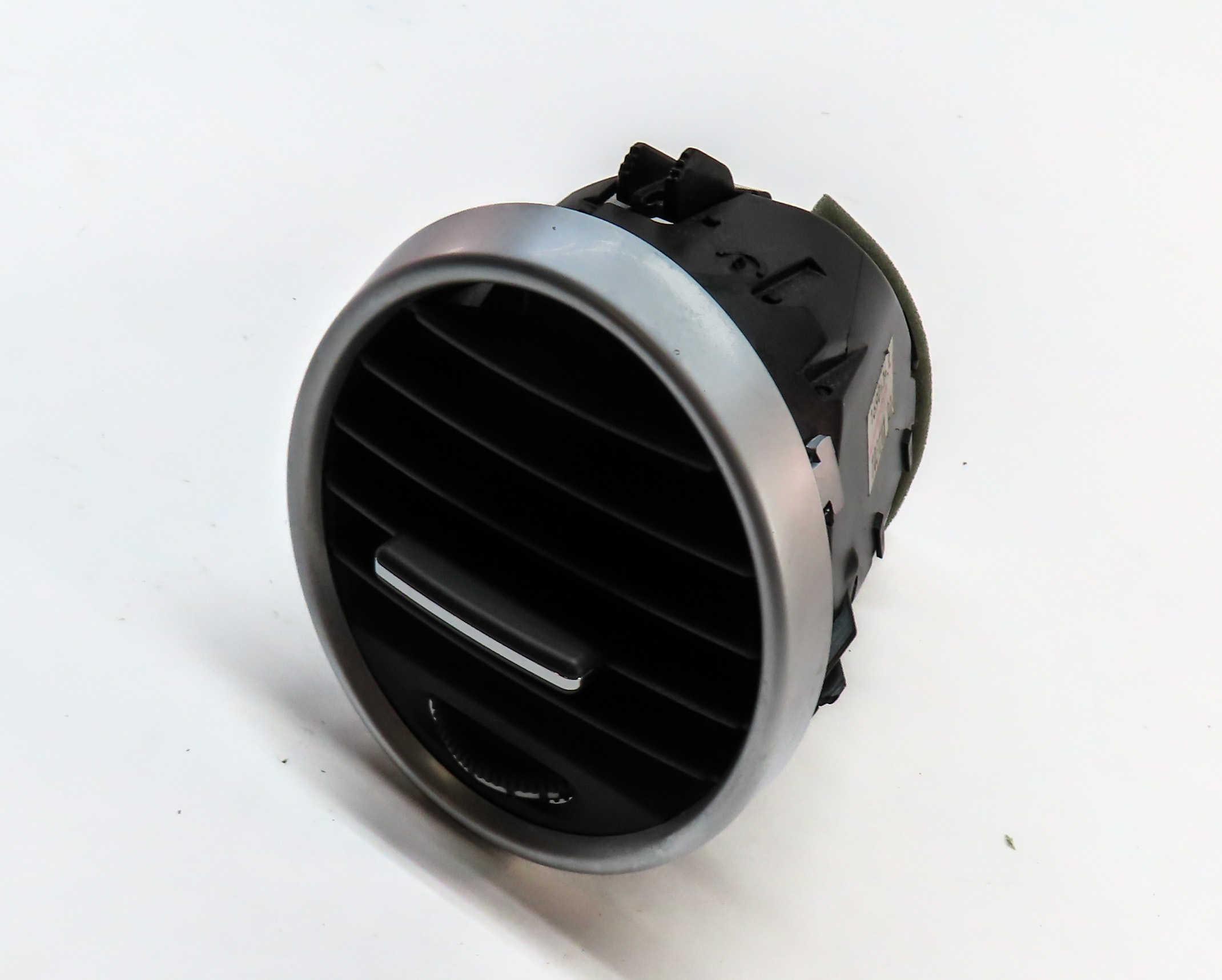 2012 MERCEDES GL350 (X164) FRONT RIGHT PASSENGER DASH HEAT AIR AC VENT (Black) — exact item pictured